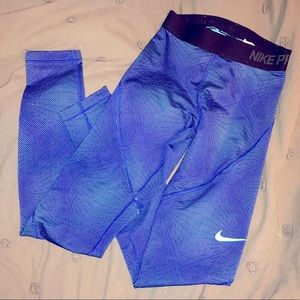 Geometric Nike Pro Hyperwarm Leggings